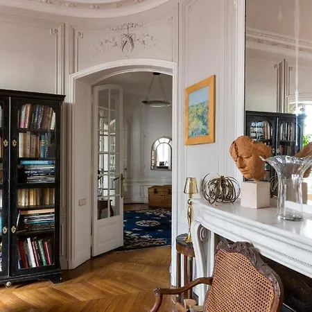 Veeve - Haussmann Beauty In The 6th *